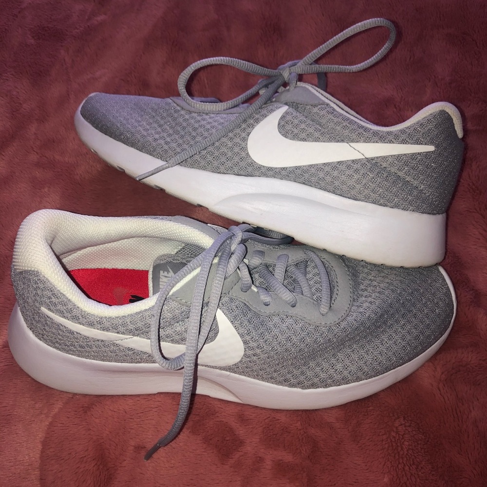 Nike Tanjuns-Gray